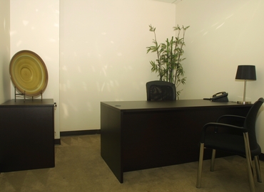 50 m² Coworking space  in Cerritos, CA, 18000 Studebaker (90703) - 4 | MatchOffice