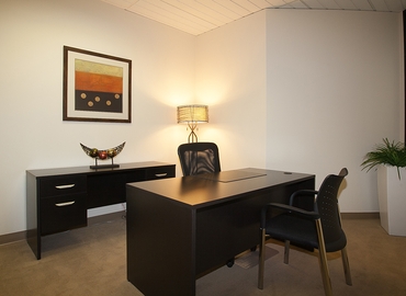 50 m² Shared workspace  in El Segundo, CA, 222 N. Pacific Coast Highway (90245) - 1 | MatchOffice.com