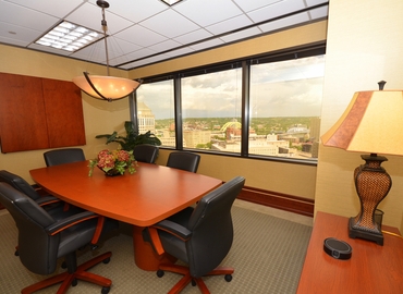 1000 m² Coworking  in Cincinnati, OH, 250 East 5th Street (45202) - 2 | MatchOffice.com
