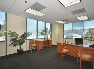 900 m² Co-working  in Burbank, CA, 2600 W Olive Ave (91505) - 1 | MatchOffice