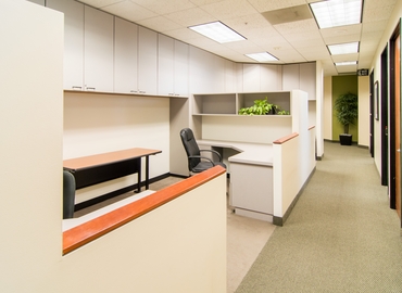 987 m² Coworking  in Orange, CA, 500 N. State College (92868) - 4 | MatchOffice.com