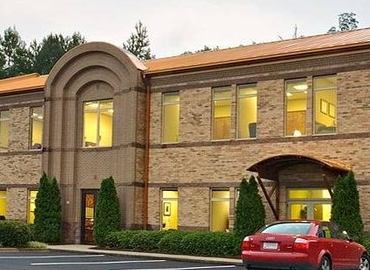 660 m² Shared workspace  in Birmingham, AL, 4000 Eagle Point Corporate Drive (35242) - 1 | MatchOffice.com