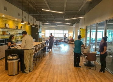 100 m² Conference center in San Antonio, TX, 222 N Expressway Brownsville (78521) - 2 | MatchOffice.com