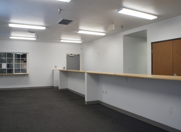 5759 m² Business center in Los Angeles, CA, 19201 S Reyes Ave (90221) - 18 | MatchOffice.com