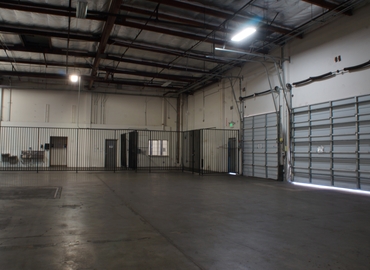 5759 m² Business park in Los Angeles, CA, 19201 S Reyes Ave (90221) - 34 | MatchOffice