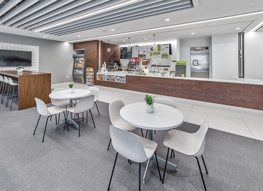 310 m² Business space place available to rent in Dallas, TX, 4925 Greenville Ave (75206) - 11 | MatchOffice.com