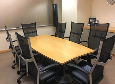270 m² Business park building for rent in Beaverton, OR, 12725 SW Millikan Way (97005) - 2 | MatchOffice.com