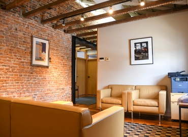 9 m² Business space building up for rent in Baltimore, MD, 1405 Forge Ave (21209) - 1 | MatchOffice.com