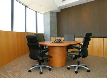 50 m² Meeting room in Beverly Hills, CA, 9701 Wilshire Blvd (90212) - 1 | MatchOffice.com