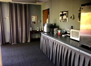 40 m² Conference space in Portland, Southwest Barbur Boulevard 8959 (97219) - 1 | MatchOffice.com