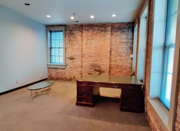 1000 m² Business center place up for rent in Louisville, KY, N 7th St (40202) - 24 | MatchOffice.com