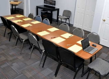 20 m² Convention center in Cleveland, OH, Churchill Hubbard Road 985 (44505) - 7 | MatchOffice.com