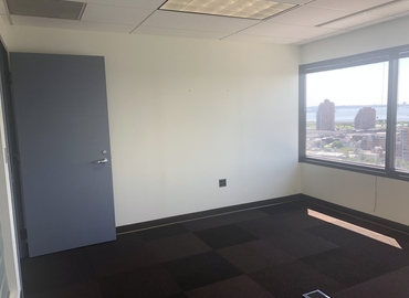 4844 m² Business park in Jersey City, NJ, 95 Christopher Columbus Drive  (07302) - 91 | MatchOffice.com