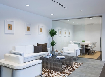 50 m² Business space property for rent in Miami, FL, 3105 NW 107th Ave  (33172) - 5 | MatchOffice.com