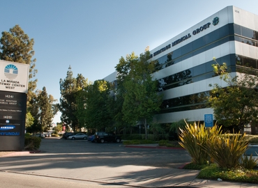 500 m² Business space building up for rent in Los Angeles, CA, 14241 Firestone Boulevard (90638) - 0 | MatchOffice.com