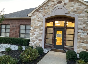 2000 m² Business center building for rent in Grapevine, TX, 771 E Southlake Blvd. (76092) - 0 | MatchOffice.com