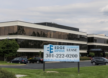 453 m² Business space place up for rent in Rockville, MD, 2301 Research Boulevard (20850) - 1 | MatchOffice.com