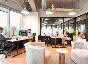 500 m² Co-working  in Austin, TX,  10900 Stonelake Boulevard  (78759) - 11 | MatchOffice.com