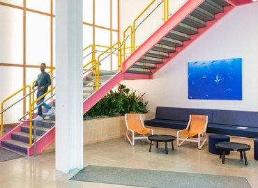 150 m² Business park property up for rent in Boston, MA, 77 Sleeper St  (02210) - 2 | MatchOffice