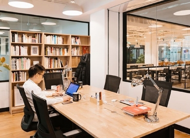 150 m² Business space building up for rent in Chicago, IL, 625 W Adams St  (60661) - 1 | MatchOffice