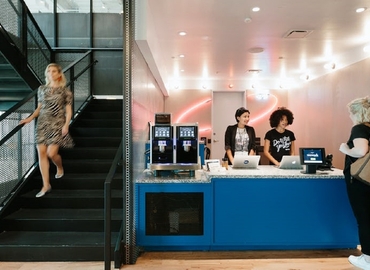 200 m² Coworking space  in Houston Central, TX, 2700 Post Oak Blvd  (77056) - 9 | MatchOffice