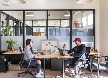 200 m² Business park building available to rent in Las Vegas, NV,  10845 Griffith Peak Drive  (89135) - 4 | MatchOffice.com