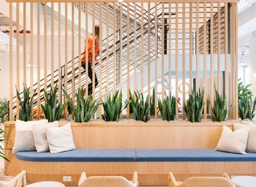 200 m² Serviced office property for rent in Santa Monica, 3000 Olympic Boulevard Santa (90404) - 1 | MatchOffice