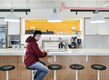 150 m² Shared workspace  in New York City, NY, 880 3rd Avenue (10022) - 3 | MatchOffice.com