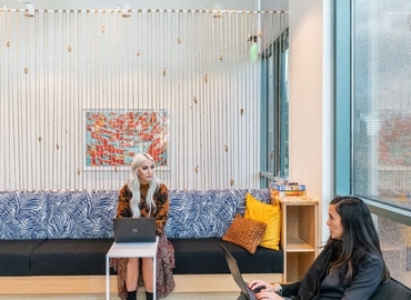 150 m² Business center place available to rent in Newport Beach, CA, 100 Bayview Circle (92660) - 6 | MatchOffice.com