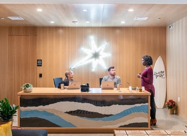 150 m² Shared office  in Newport Beach, CA,  100 Bayview Circle (92660) - 3 | MatchOffice.com