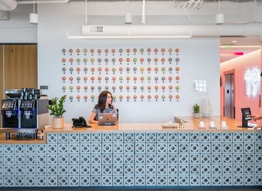 150 m² Coworking space  in Irvine, CA, 400 Spectrum Center Drive (92618) - 1 | MatchOffice.com