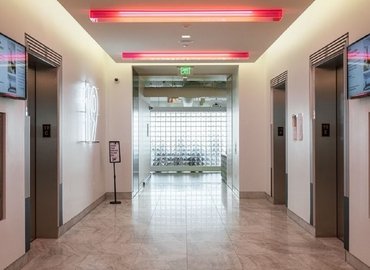 150 m² Co-working  in Irvine, CA, 400 Spectrum Center Drive (92618) - 2 | MatchOffice.com