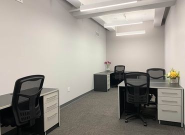 50 m² Business park place for rent in New York Midtown West, NY, 462 7th Avenue (10018) - 5 | MatchOffice