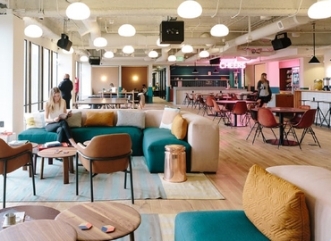 100 m² Shared workspace  in San Francisco, CA, 2 Embarcadero Center 8th Floor (94111) - 1 | MatchOffice