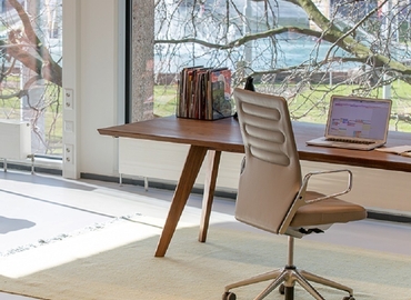 Virtual office in Santa Monica, CA, 2450 Colorado Avenue (90404) - 1 | MatchOffice.com