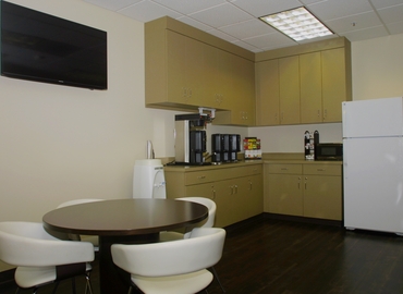 Virtual business address in Cerritos, CA, 18000 Studebaker (90703) - 4 | MatchOffice