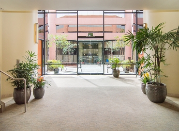 Virtual business address in San Diego, CA, 12636 High Bluff Drive (92130) - 5 | MatchOffice.com