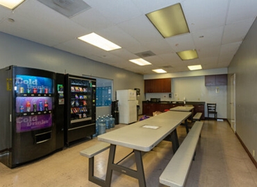 2500 m² Shared office  in Compton, South Vía Barron 19914 (90220) - 2 | MatchOffice