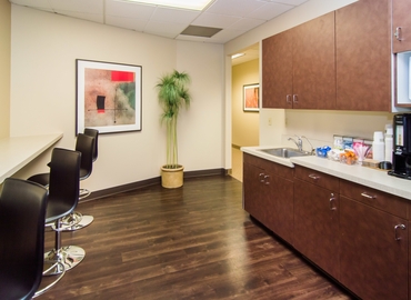 Virtual business address in San Diego, CA, 8880 Rio San Diego Drive (92108) - 1 | MatchOffice.com