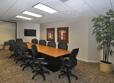 Virtual office in Woodland Hills, CA, 21550 Oxnard Street (91367) - 4 | MatchOffice.com