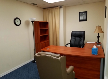 40 m² Business space building available to rent in Winter Park, 	FL, Aloma Avenue 2431 (32792) - 4 | MatchOffice.com