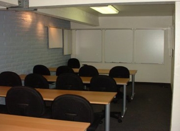 10 m² Business center place available to rent in Scottsdale, AZ, East Greenway Parkway 6424 (85254) - 1 | MatchOffice