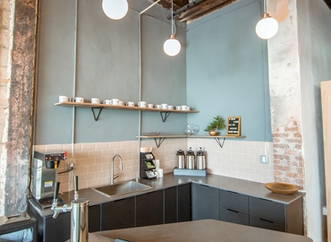 200 m² Business center place for rent in Miami, FL, Northwest 25th Street 114 (33127) - 2 | MatchOffice.com