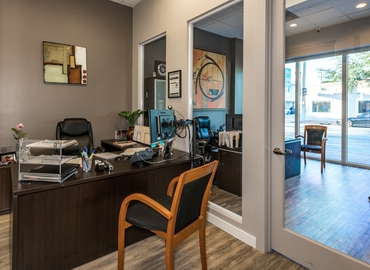 120 m² Business space place for rent in Hollywood, FL, 1946 Tyler St (33020) - 4 | MatchOffice.com