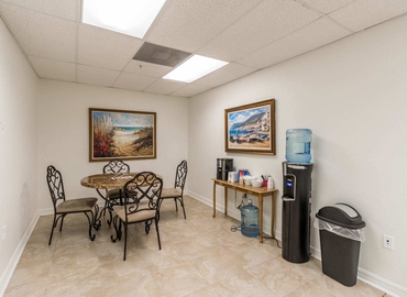 4000 m² Serviced office building for rent in Fort Myers, FL, Cleveland Avenue 3049 (33901) - 10 | MatchOffice.com