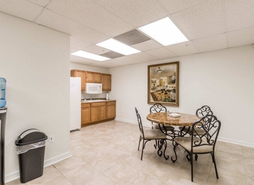 4000 m² Business space property up for rent in Fort Myers, FL, Cleveland Avenue 3049 (33901) - 11 | MatchOffice