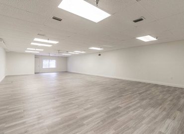 4000 m² Business center property for rent in Fort Myers, FL, Cleveland Avenue 3049 (33901) - 20 | MatchOffice.com