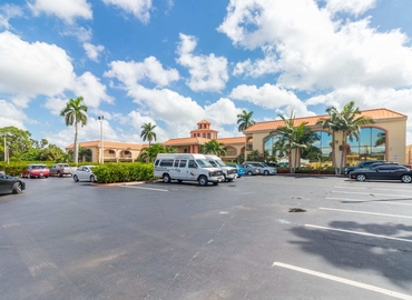 4000 m² Business space place up for rent in Fort Myers, FL, Cleveland Avenue 3049 (33901) - 27 | MatchOffice.com