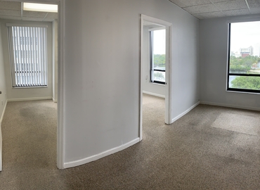 45 m² Flexible office up for rent in Fort Lauderdale, FL, 1975 E Sunrise Blvd., 33312  - 3 | MatchOffice