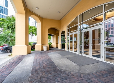 40 m² Serviced office building available to rent in Fort Lauderdale, FL, 300 Southeast 2nd Street (33301) - 2 | MatchOffice
